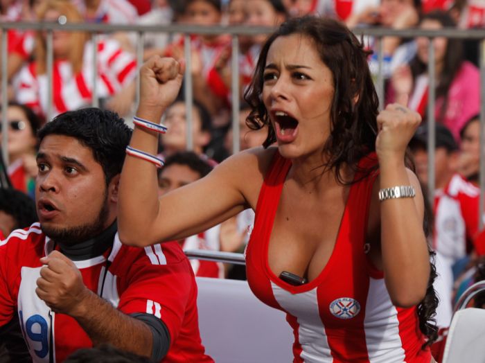paraguay_world_cup_chica2
